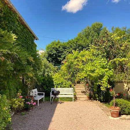 Holiday home Maison Entiere De 2 A 10 Personnes *